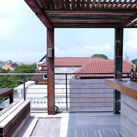 M Boutique Hostel Legian Kuta Lombok Eksteriør bilde