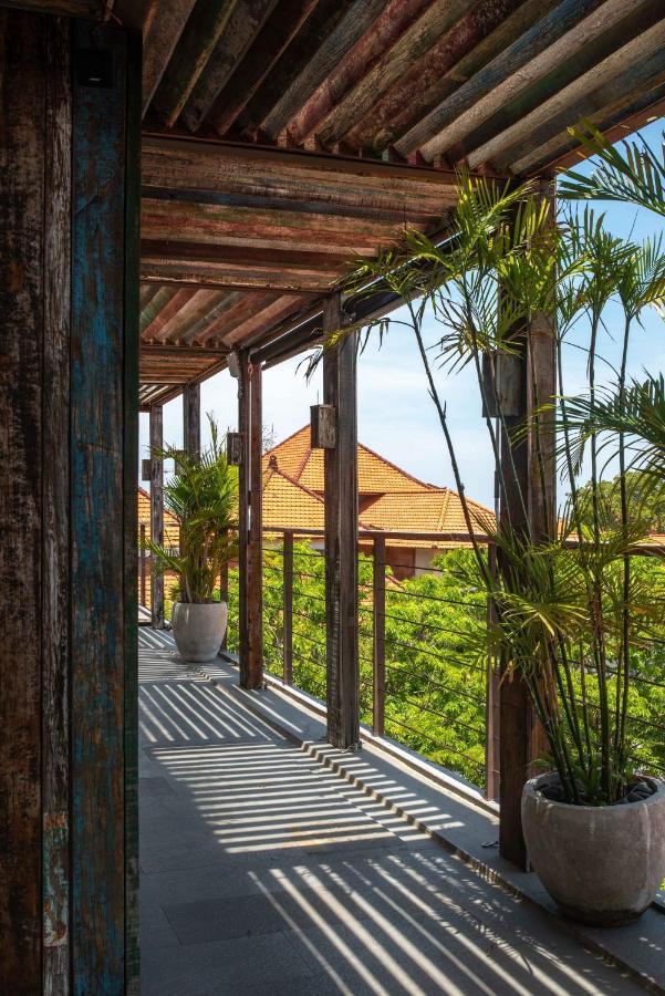 M Boutique Hostel Legian Kuta Lombok Eksteriør bilde