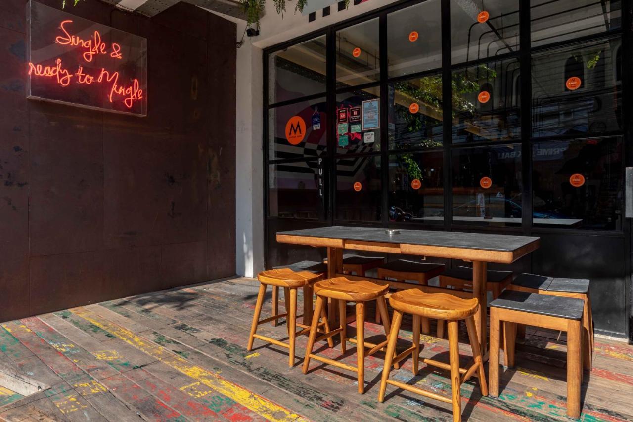 M Boutique Hostel Legian Kuta Lombok Eksteriør bilde