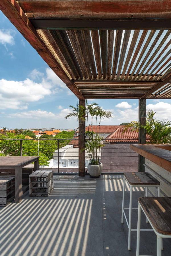 M Boutique Hostel Legian Kuta Lombok Eksteriør bilde