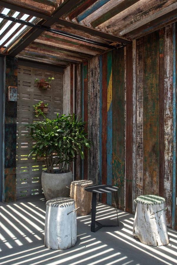 M Boutique Hostel Legian Kuta Lombok Eksteriør bilde