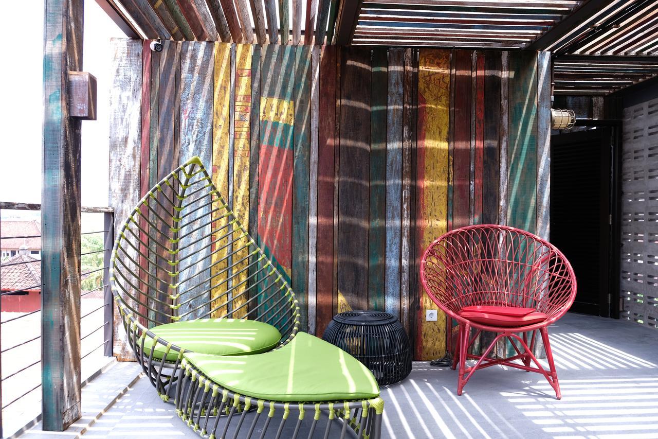 M Boutique Hostel Legian Kuta Lombok Eksteriør bilde