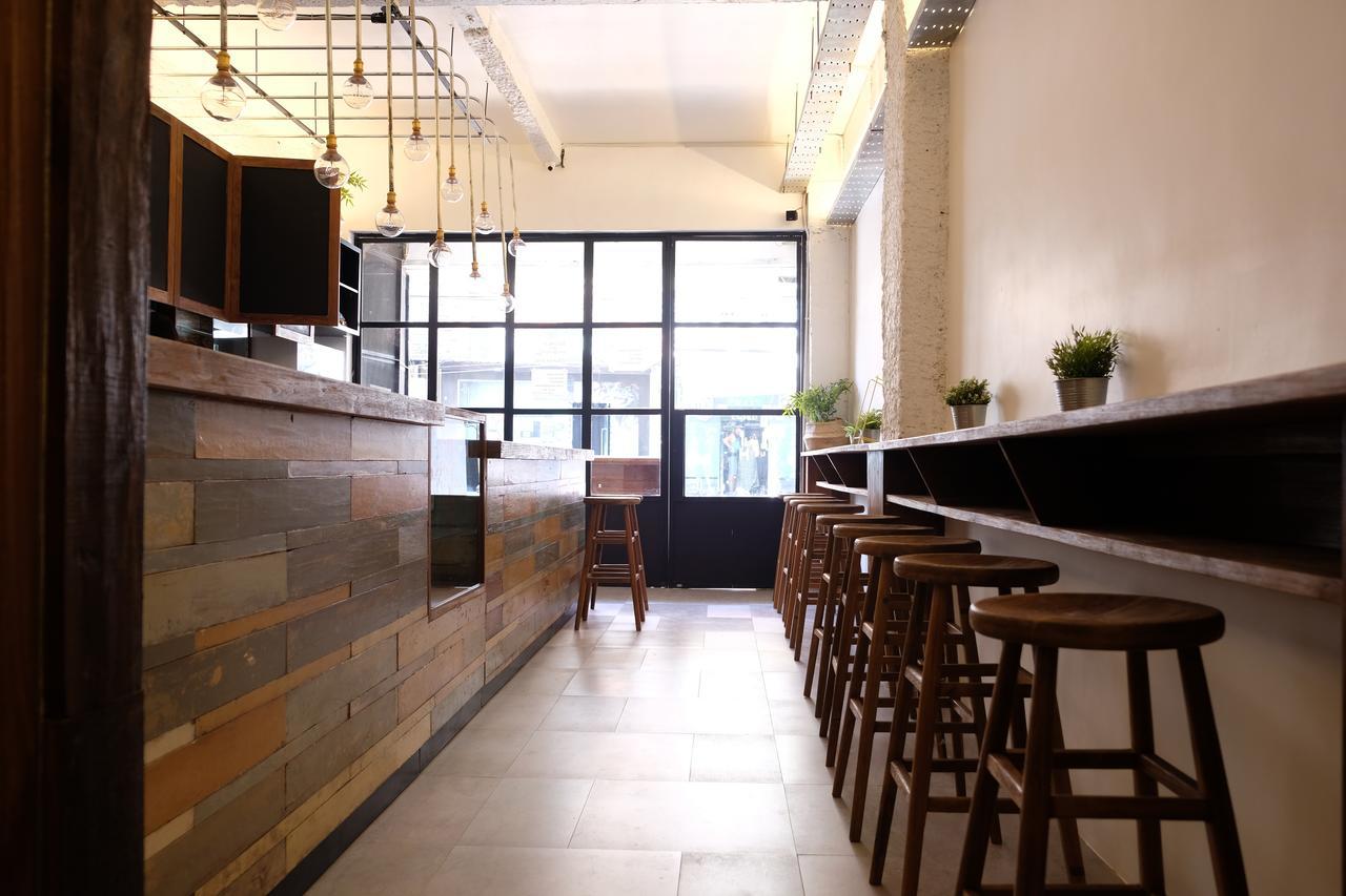 M Boutique Hostel Legian Kuta Lombok Eksteriør bilde