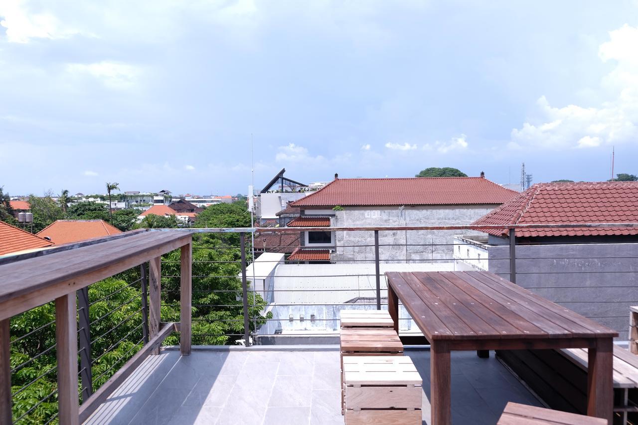 M Boutique Hostel Legian Kuta Lombok Eksteriør bilde